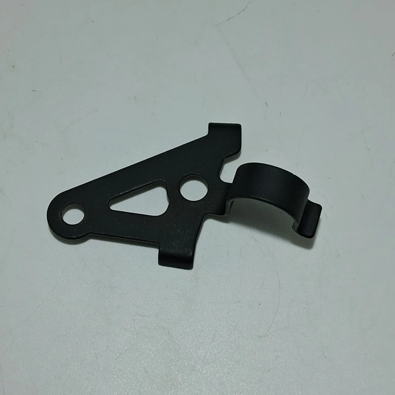 Base Para Linea De Freno Delantero Izquierda (TNT600)