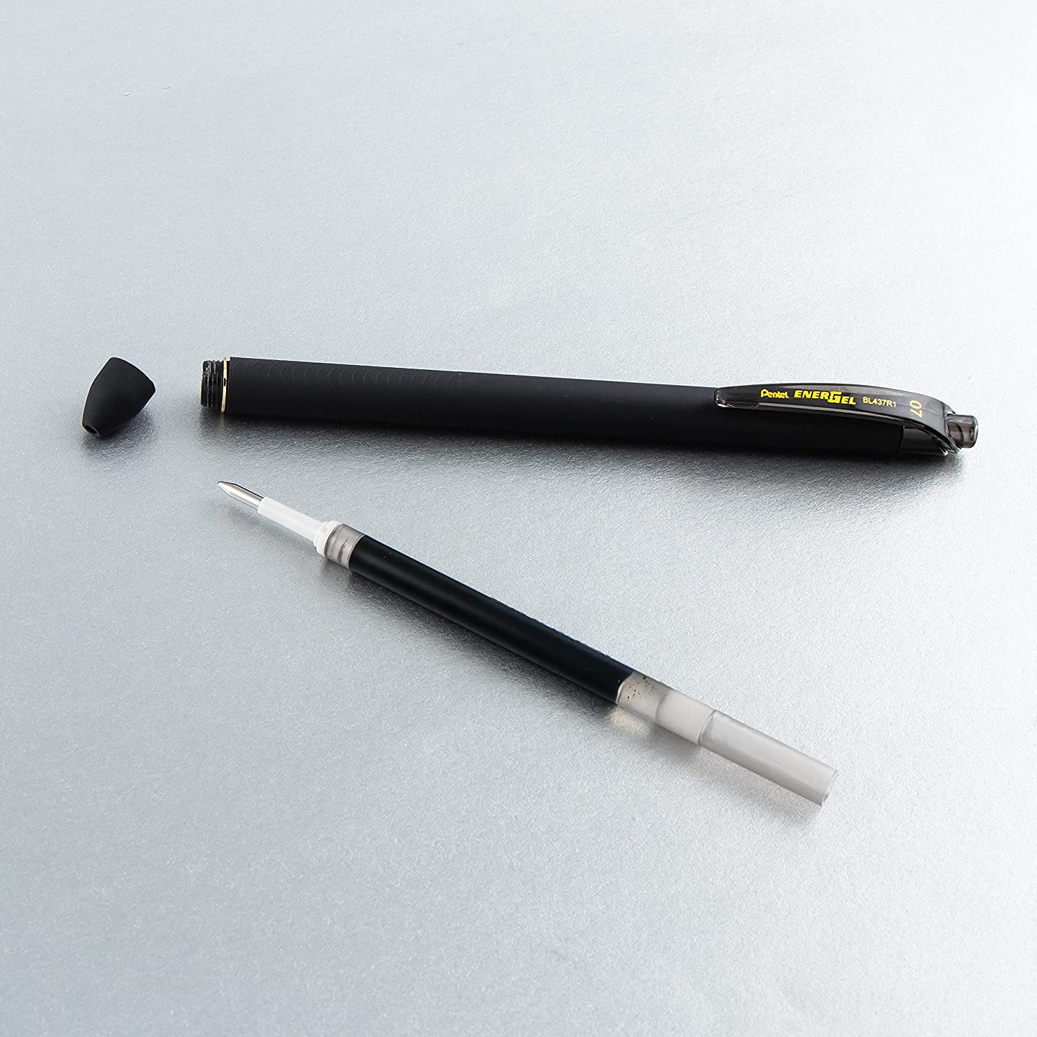 Bolígrafo Energel 0.7Mm Negro - Image 3