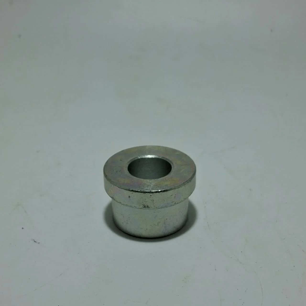 Buje Izquierdo De Rueda Trasera (LEONCINO250 / TNT25 / TRK251)