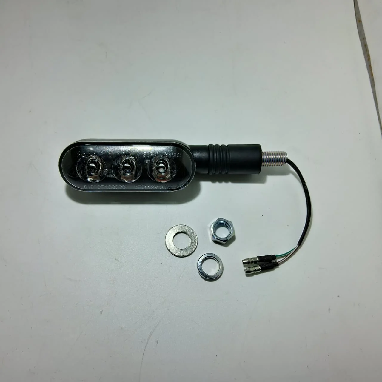 Direccional Delantera Derecha (LEONCINO500)
