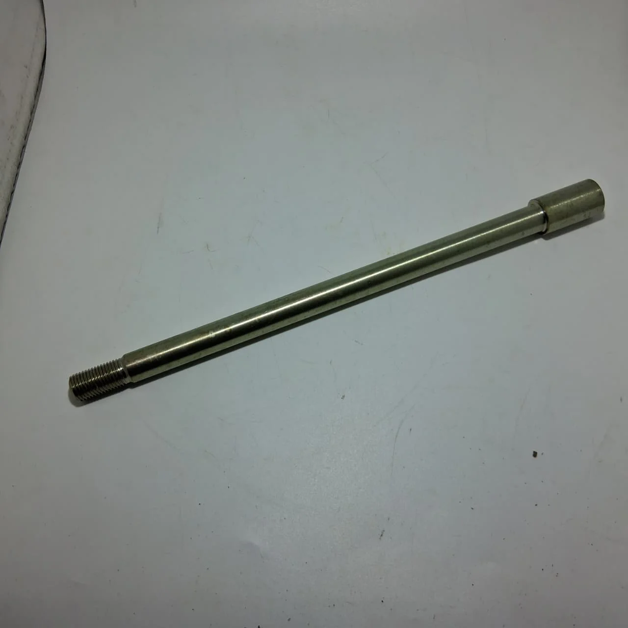 Eje Rueda Delantera (ZAFFERANO250)