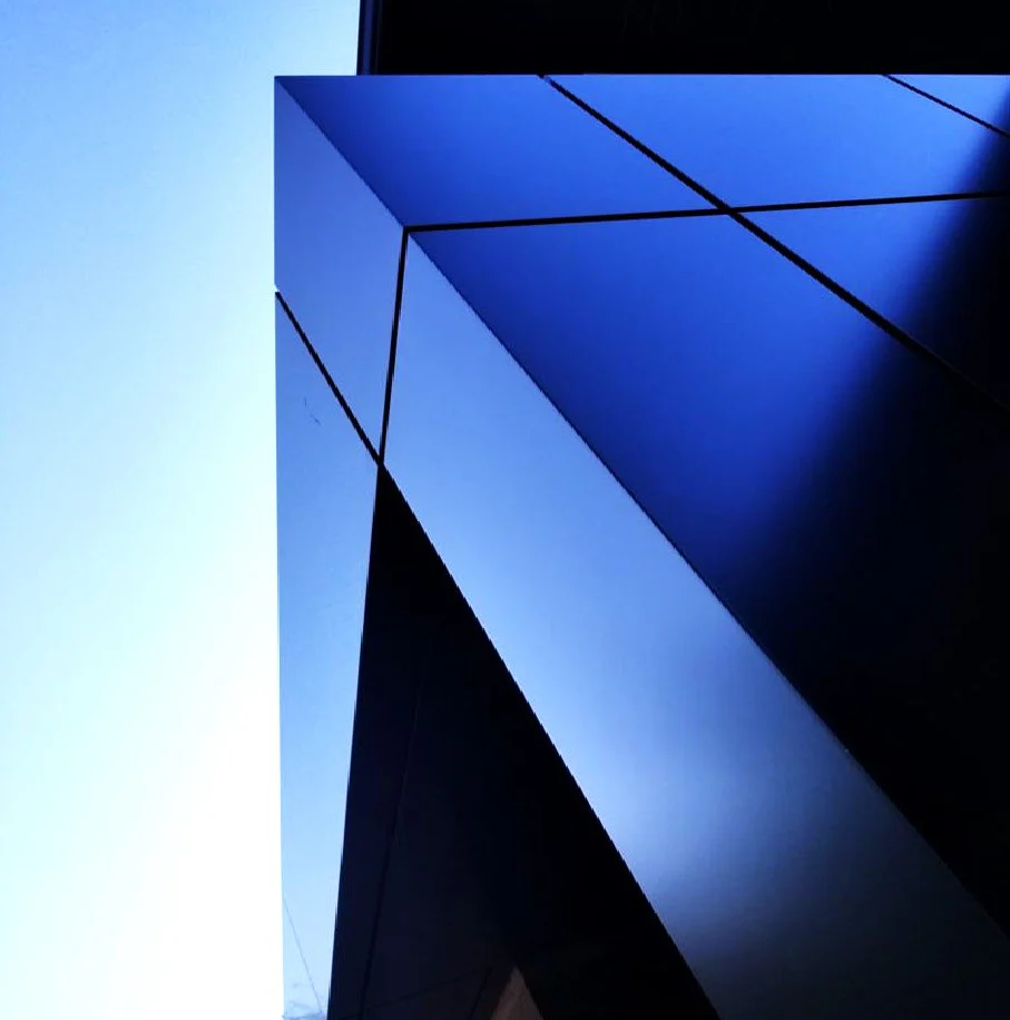 Lámina Alucobond ACM 4Mm PVDF 1.22X2.44M (4X8pies) Panel Revestimiento Exterior De Alta Calidad Color Azul Telecom B038 - Image 3