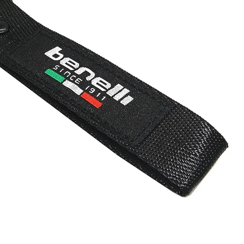 Llavero Benelli, Color Negro - Image 4