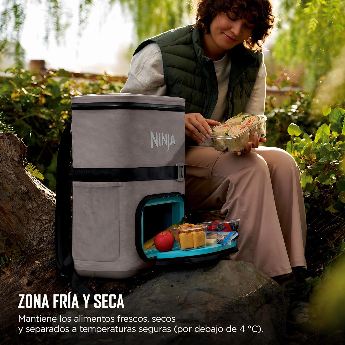 Mochila Cooler Ninja Frostvault Go Para 24 Latas Con Zona Dryzone. Nevera Portátil Térmica. Color Beige. - Image 6