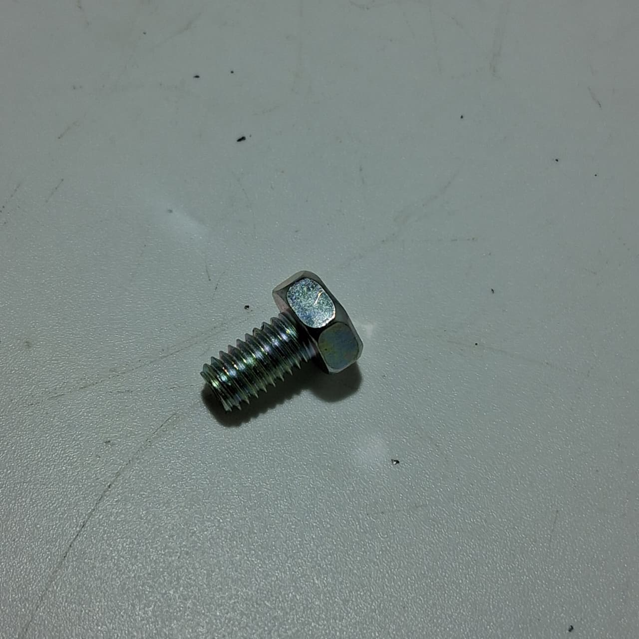 Perno M6x10 (TRK502XMY2020)