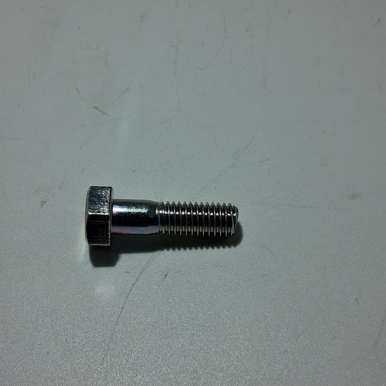 Perno M8x28 (RKG150)