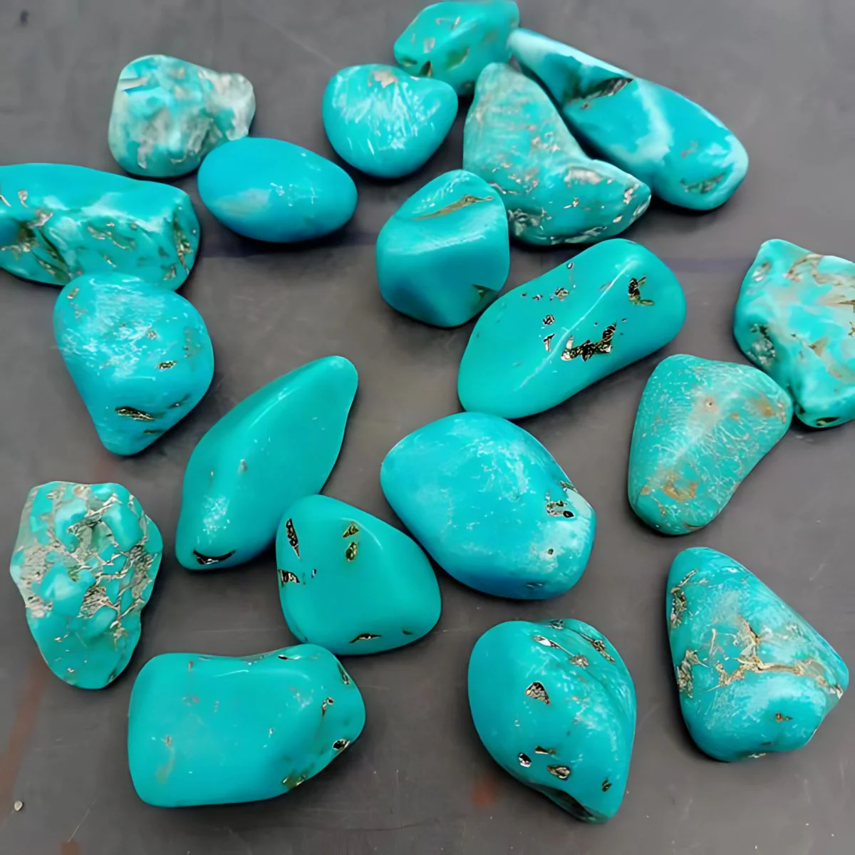 Piedras Decorativas Turquesa Pulida Para Jardín, Macetas, Decoración. (500 Gramos). 15-20Mm