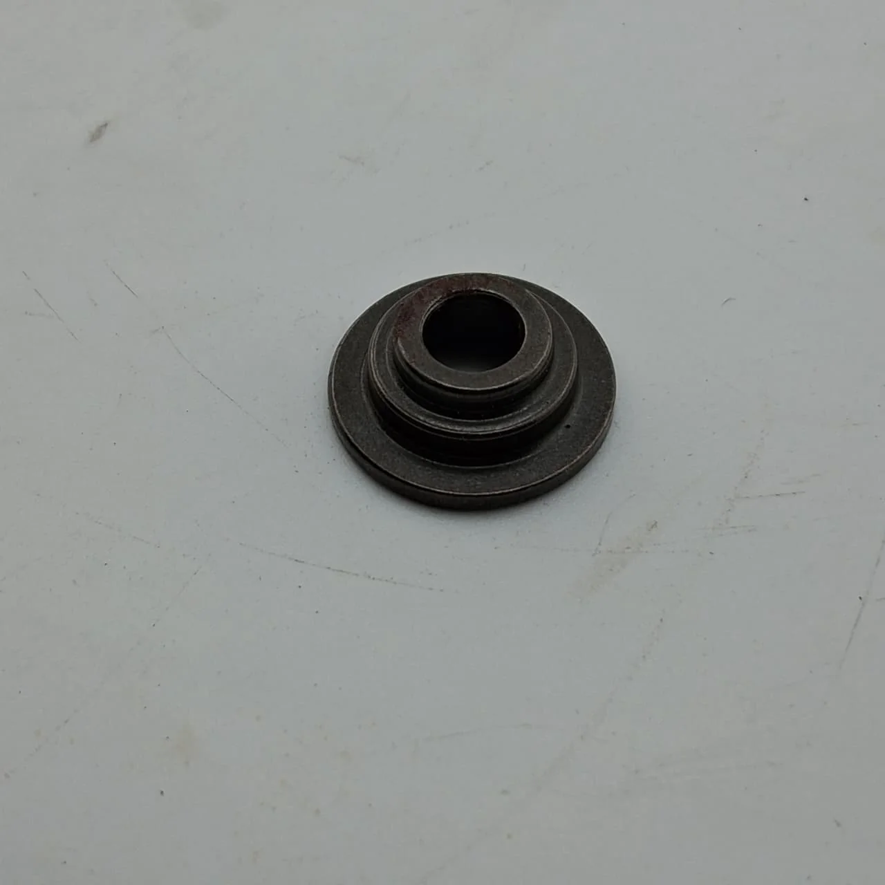 Plato De Resorte De Valvula (TNT150I) VALVE SPRING PLATE