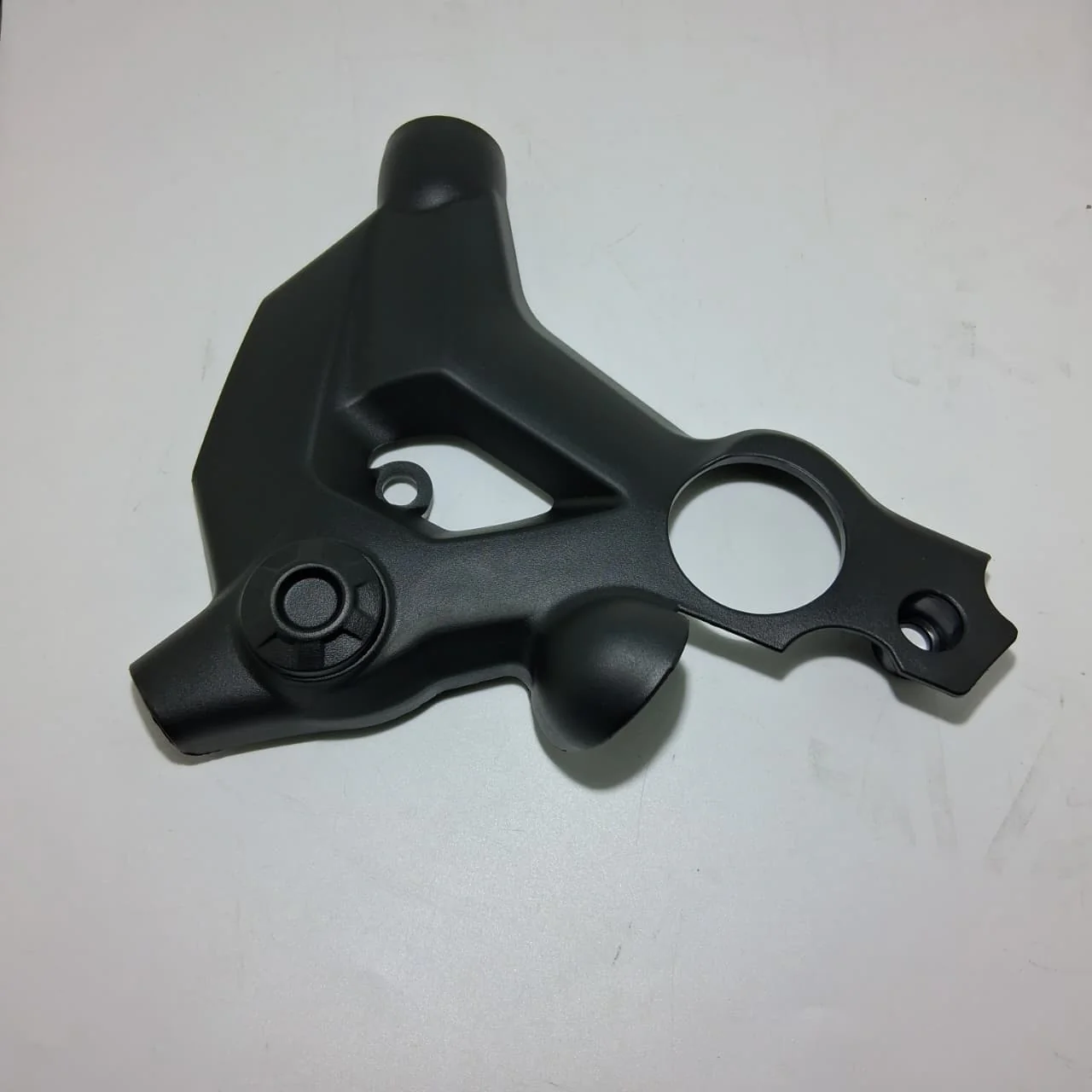 Protector De Chasis Derecho II (TRK502X)