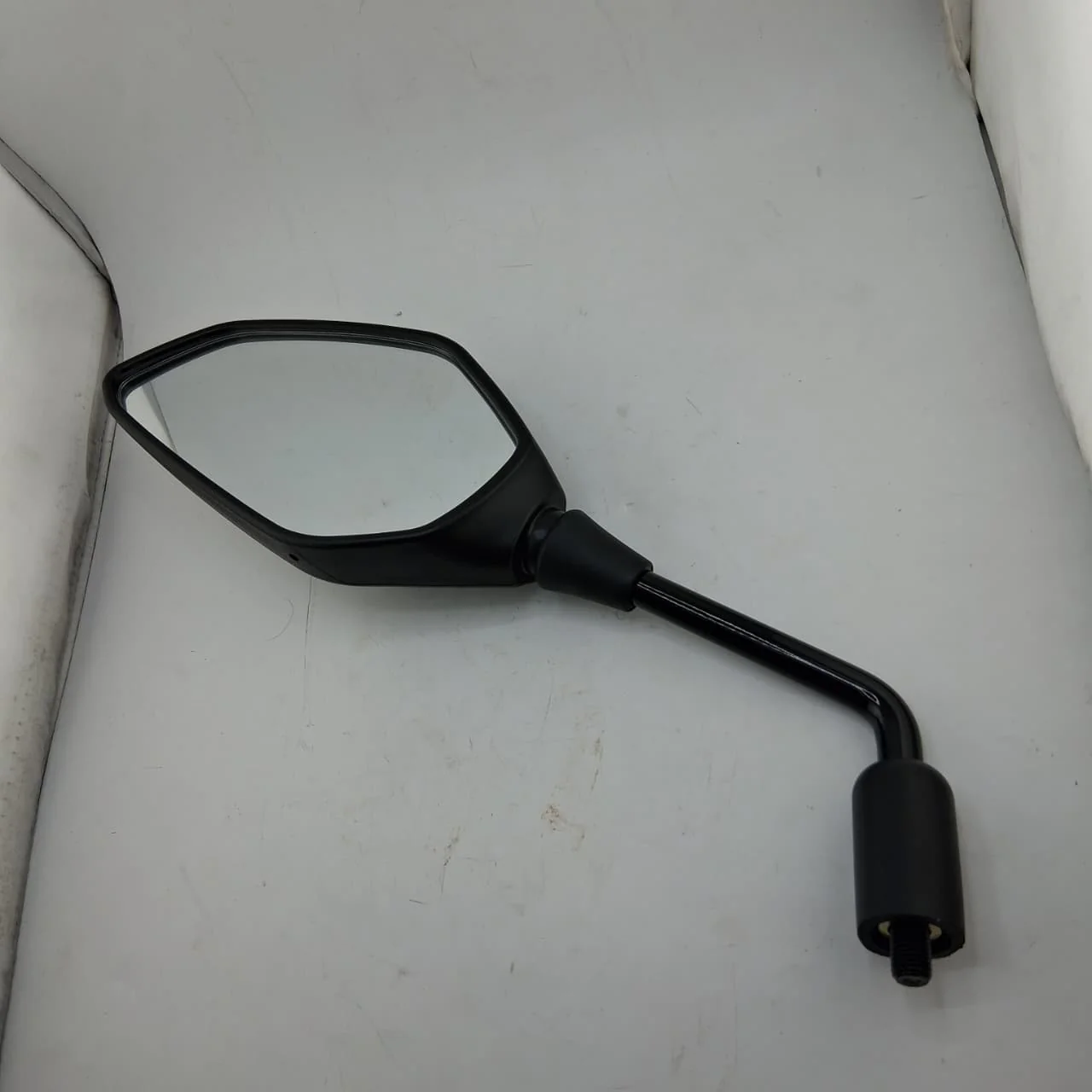 Retrovisor Izquierdo (TRK502XMY2020)