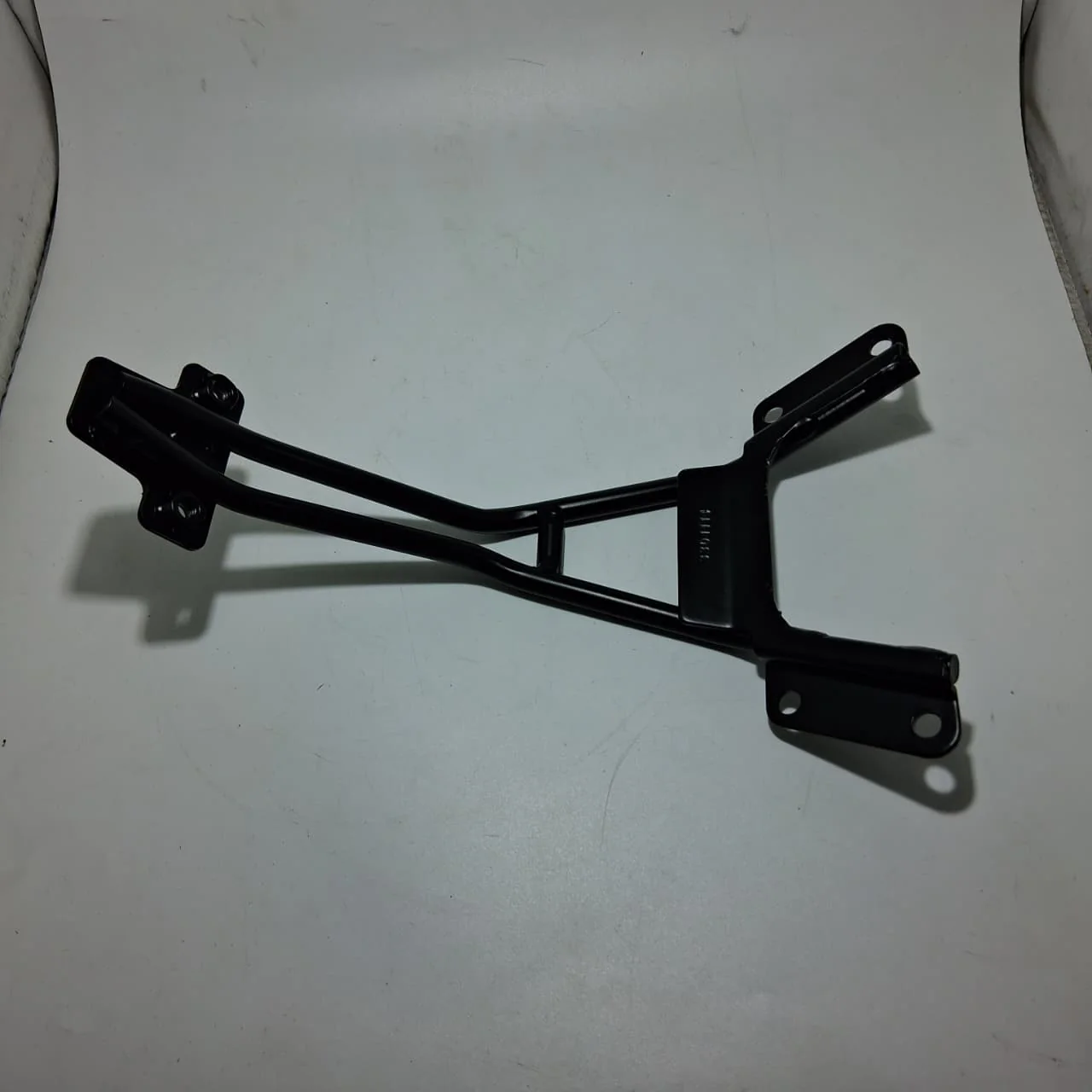 Soporte Del Guardabarros Trasero (TRK251)