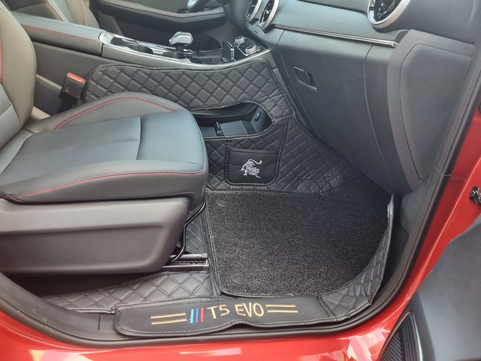 Juego De Alfombras Para Autos FORTHING (T5 EVO). - Image 3
